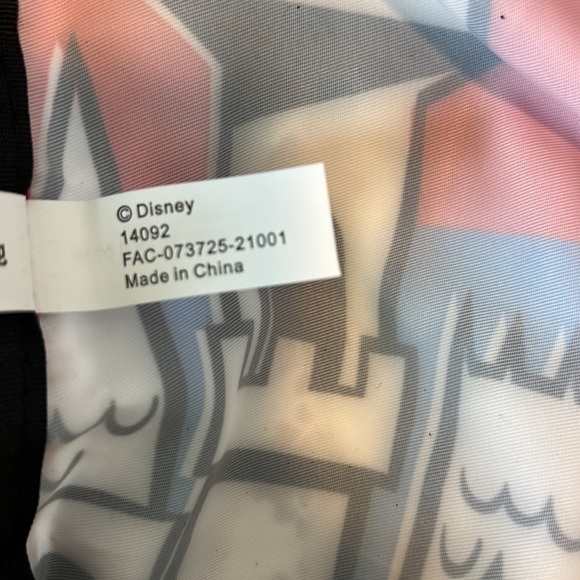 Walt Disney World Parks 2021 Mickey Mouse Castle Nylon Cinch String Backpack - Picture 9 of 11